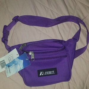 Everest purple fannypack